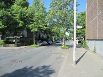 Keine Parkplatzsuche – Tiefgaragenstellplatz in Gitterbox!, 30823 Garbsen, Tiefgarage