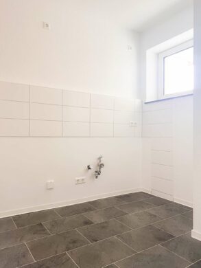 moderne 1-Zimmer Wohnung mit Balkon in Hannover-Stöcken - Küche